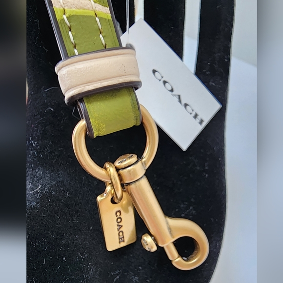 COACH Sunglass Case Bag Charm in a RETRO Classic Floral Print Soft LEATHER NWT! - Picture 3 of 8